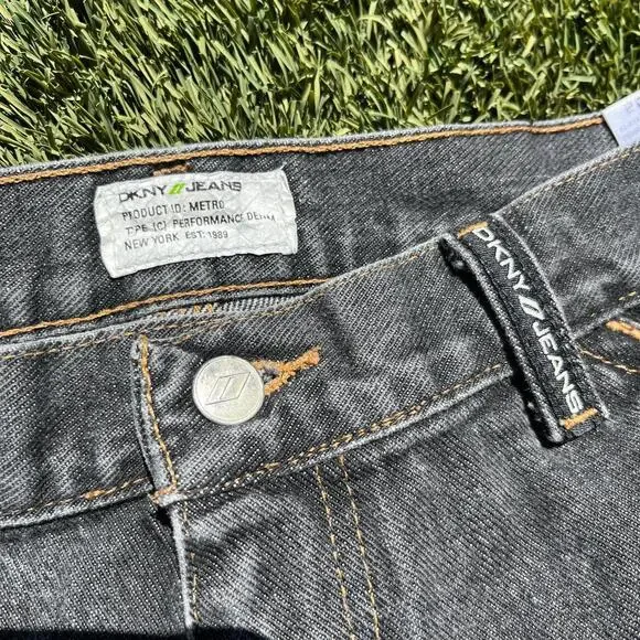 Insanely Sweet Dkny Baggy Fit Jeans - Picture 4 of 5